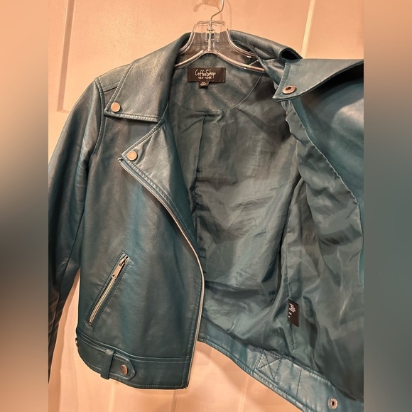Coffee shop Teal pleather biker jacket xs. - Picture 4 of 11